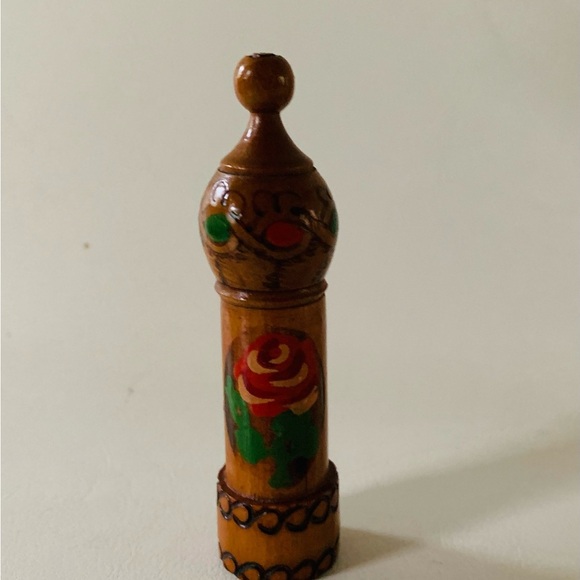 Vintage Wooden hand crafted perfume holder - Picture 10 of 10